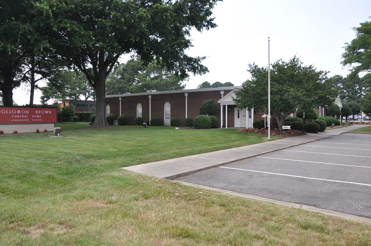 Hollomon-Brown Funeral Home - Lynnhaven Chapel building in Virginia Beach, Virginia