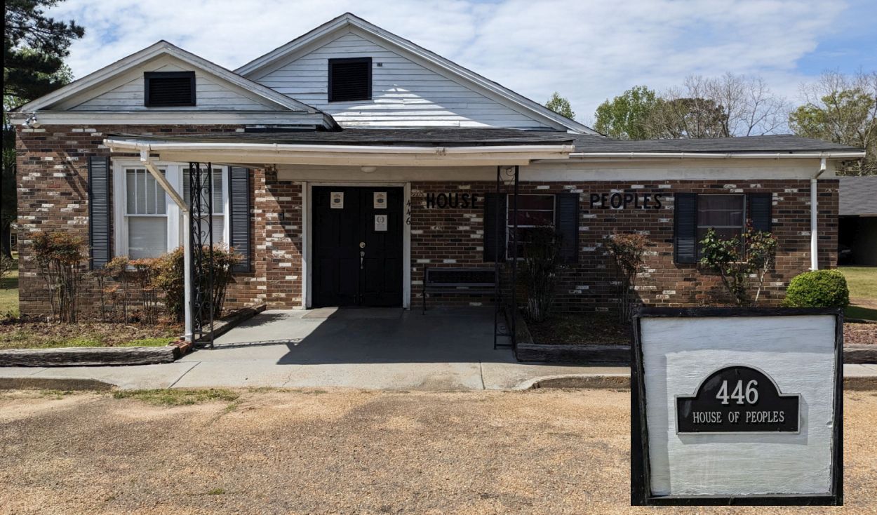 House of Peoples Funeral Home building in Hazlehurst, Mississippi