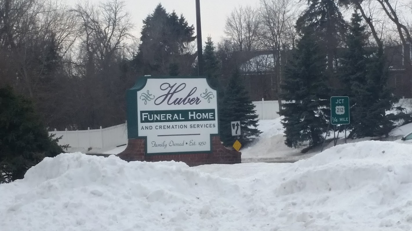 Huber Funeral Homes & Cremation Services - Eden Prairie building in Eden Prairie, Minnesota