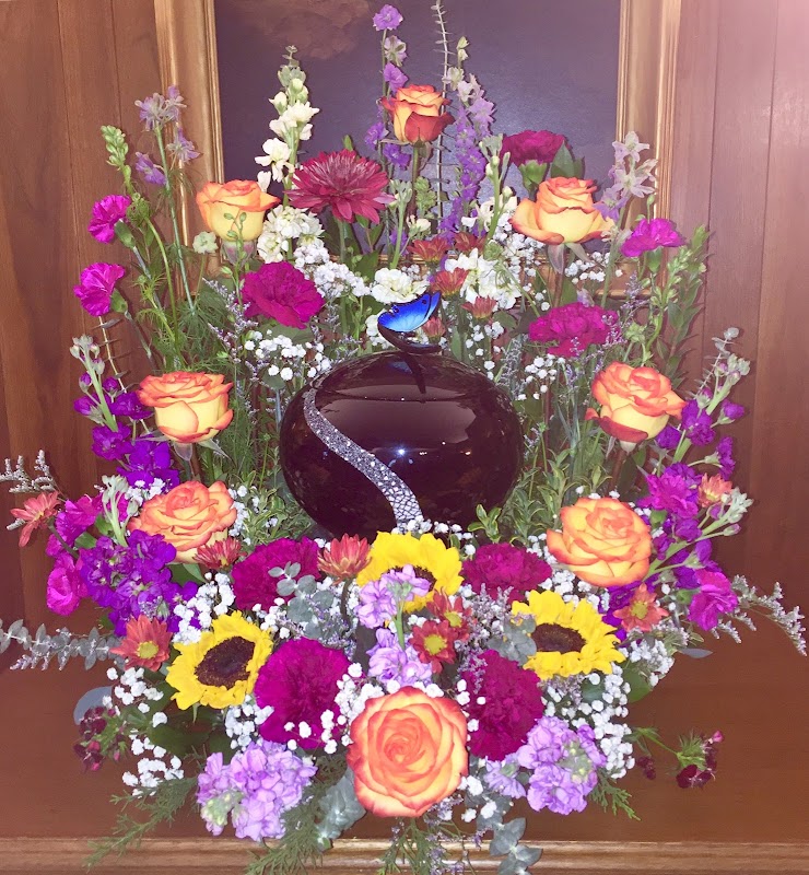 Huber Funeral Homes & Cremation Services - Excelsior building in Excelsior, Minnesota
