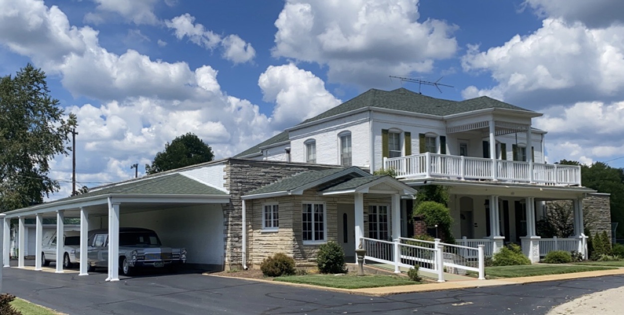 Hutchings Funeral Chapel building in Marble Hill, Missouri