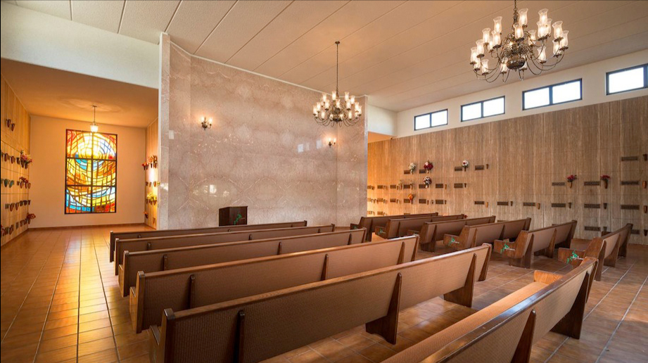 Ivy Lawn Memorial Park & Funeral Home building in Ventura, California