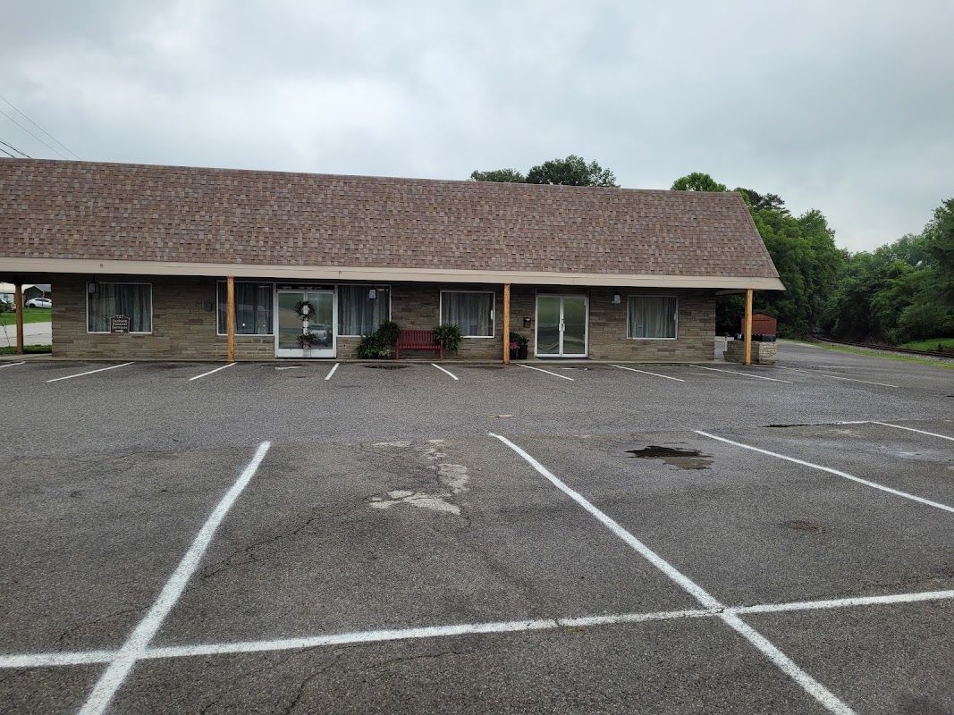 Jackson Funeral Services building in Oliver Springs, Tennessee
