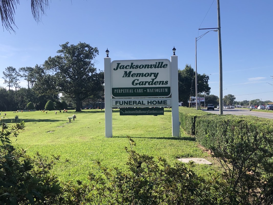 Jacksonville Memory Gardens Funeral Home and Cemetery building in Orange Park, Florida
