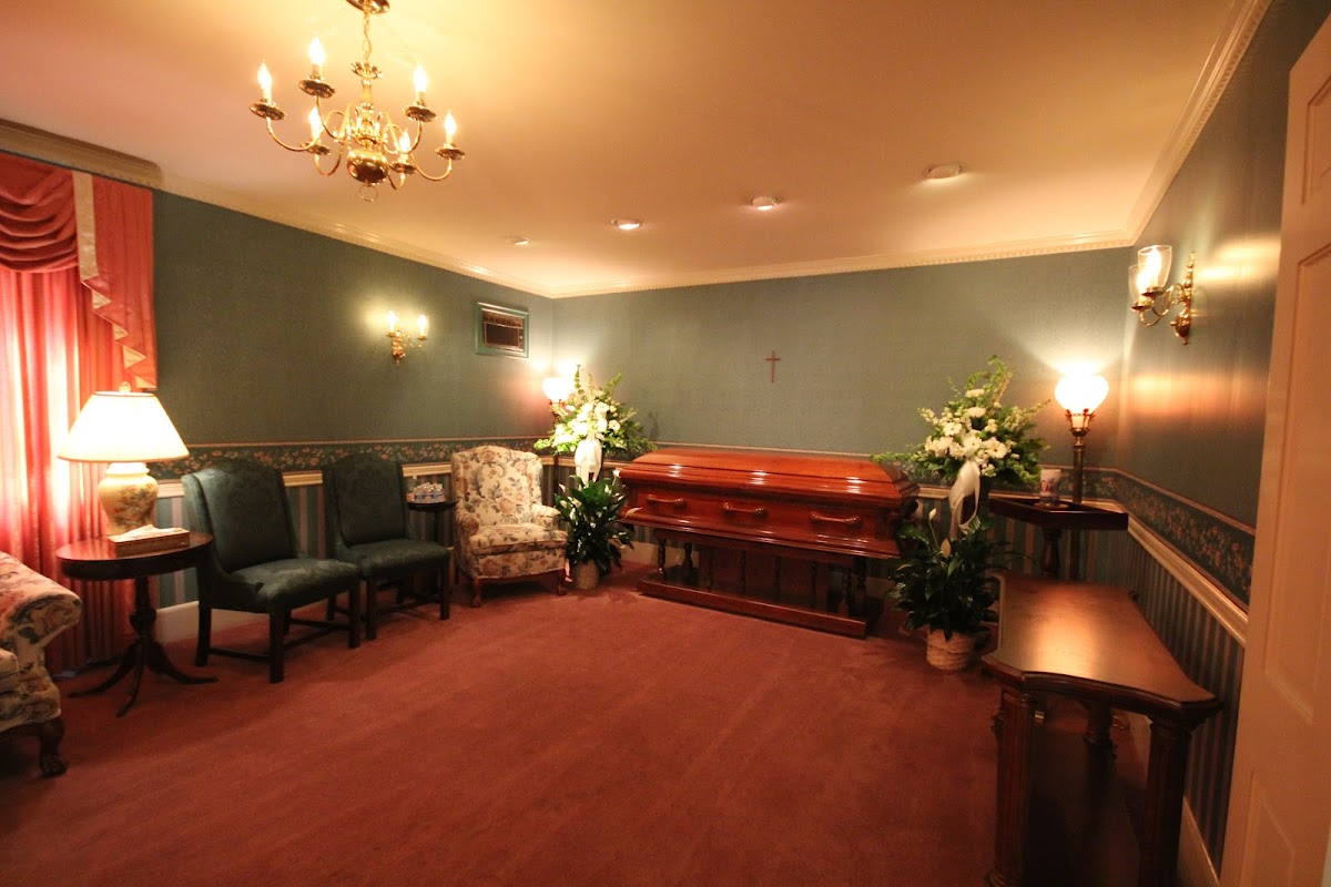 Jennings-Calvey Funeral And Cremation Services building in Clarks Summit, Pennsylvania