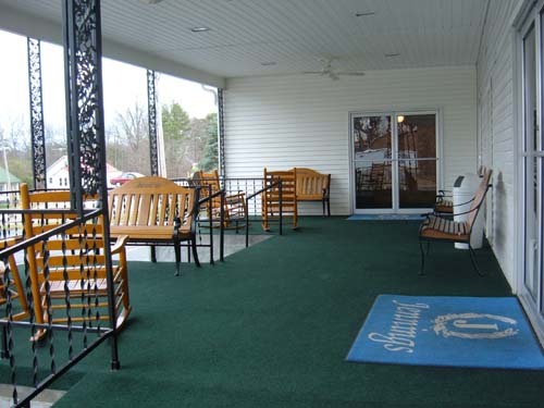 Jennings Funeral Home building in Jamestown, Tennessee