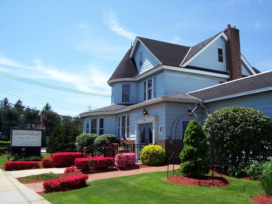 Johnstons' Wellwood Funeral Home Inc building in Lindenhurst, New York