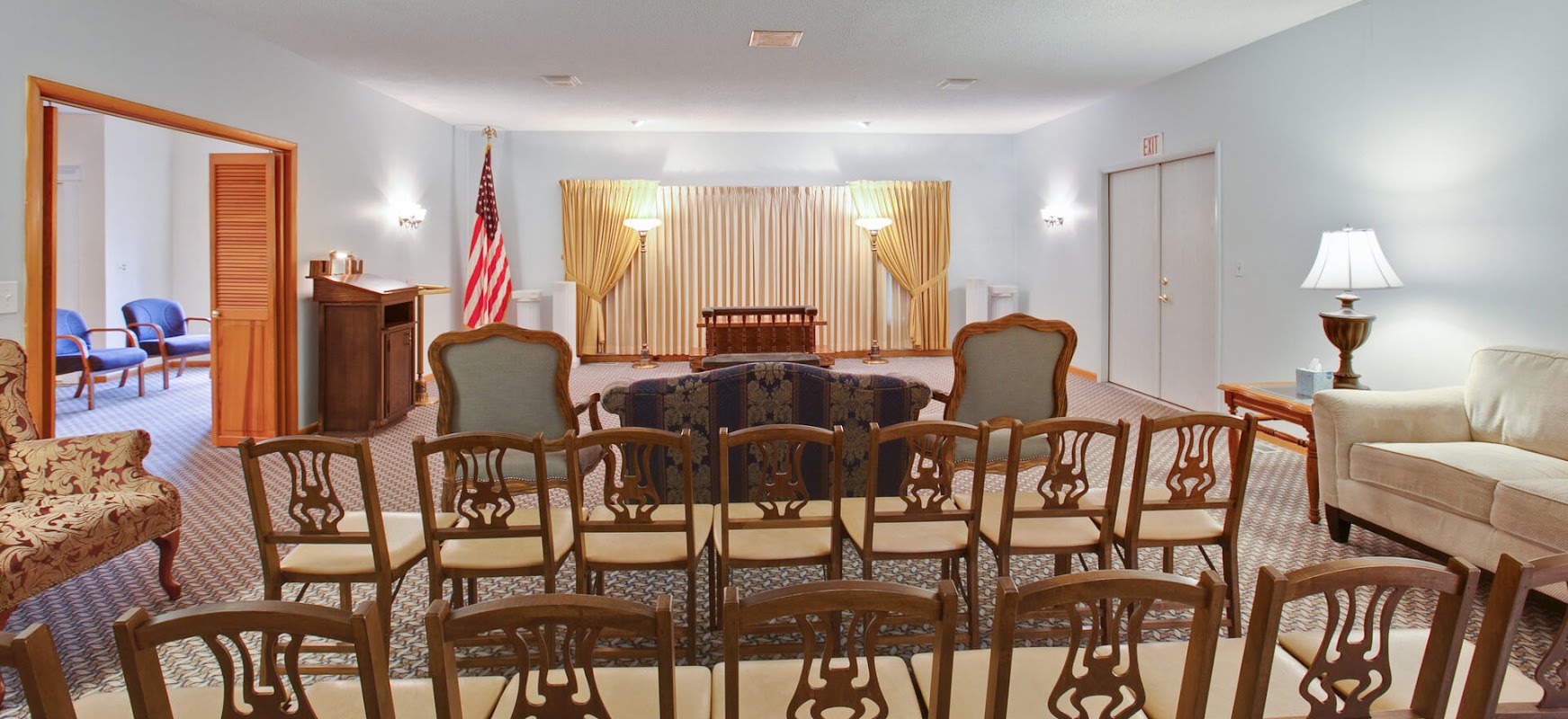 Kahle-Moore Funeral Home building in Cary, Illinois