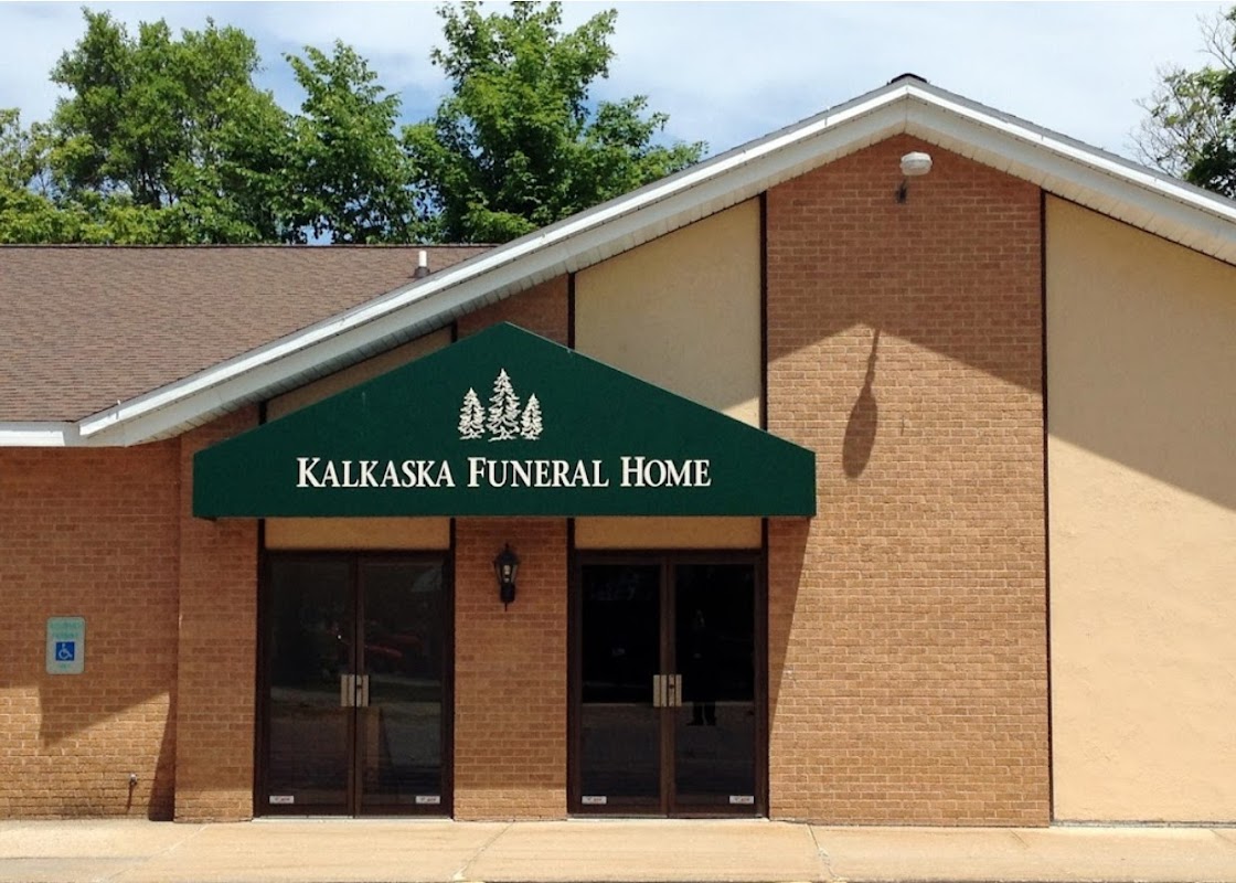 Kalkaska Funeral And Cremation Services building in Kalkaska, Michigan