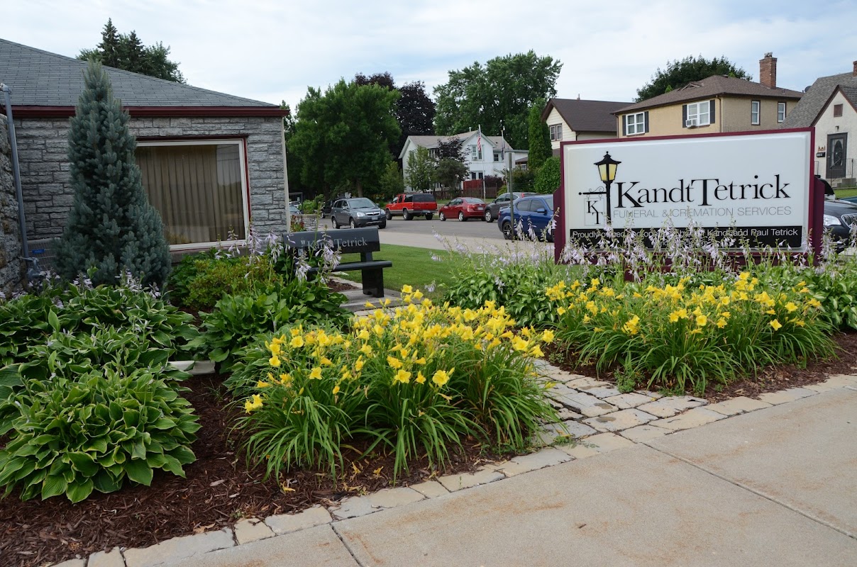 Kandt & Tetrick Funeral & Cremation Services building in South Saint Paul, Minnesota