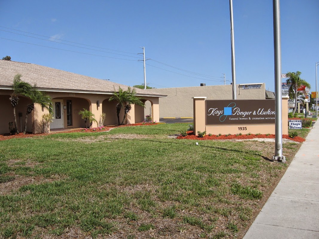Kays-Ponger & Uselton Funeral Homes & Cremation Services building in Venice, Florida