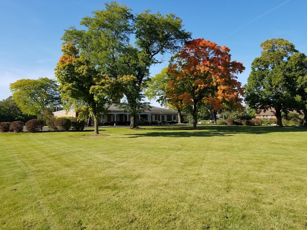 Kelley & Spalding Funeral Home building in Highland Park, Illinois