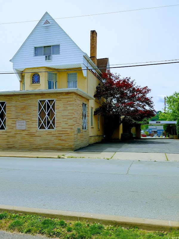 Kennedy & Blodgett Funeral Home building in Kittanning, Pennsylvania