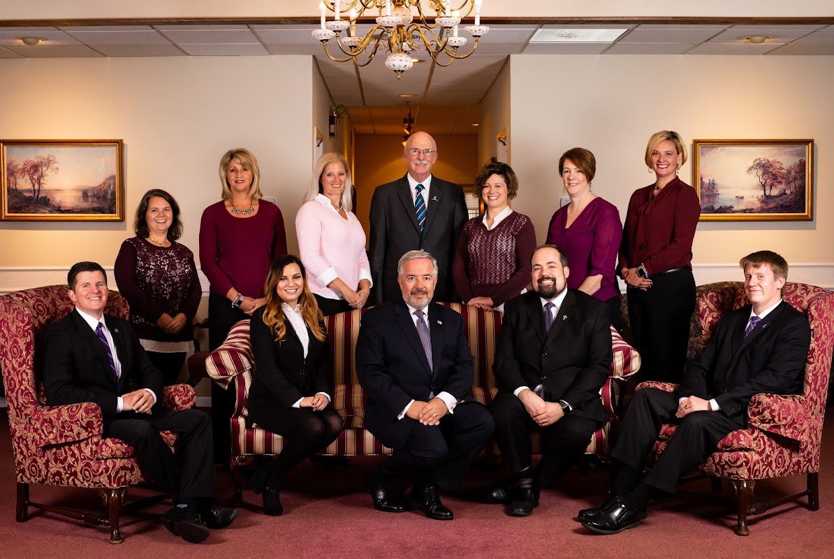 Knollcrest Funeral Home building in Lombard, Illinois