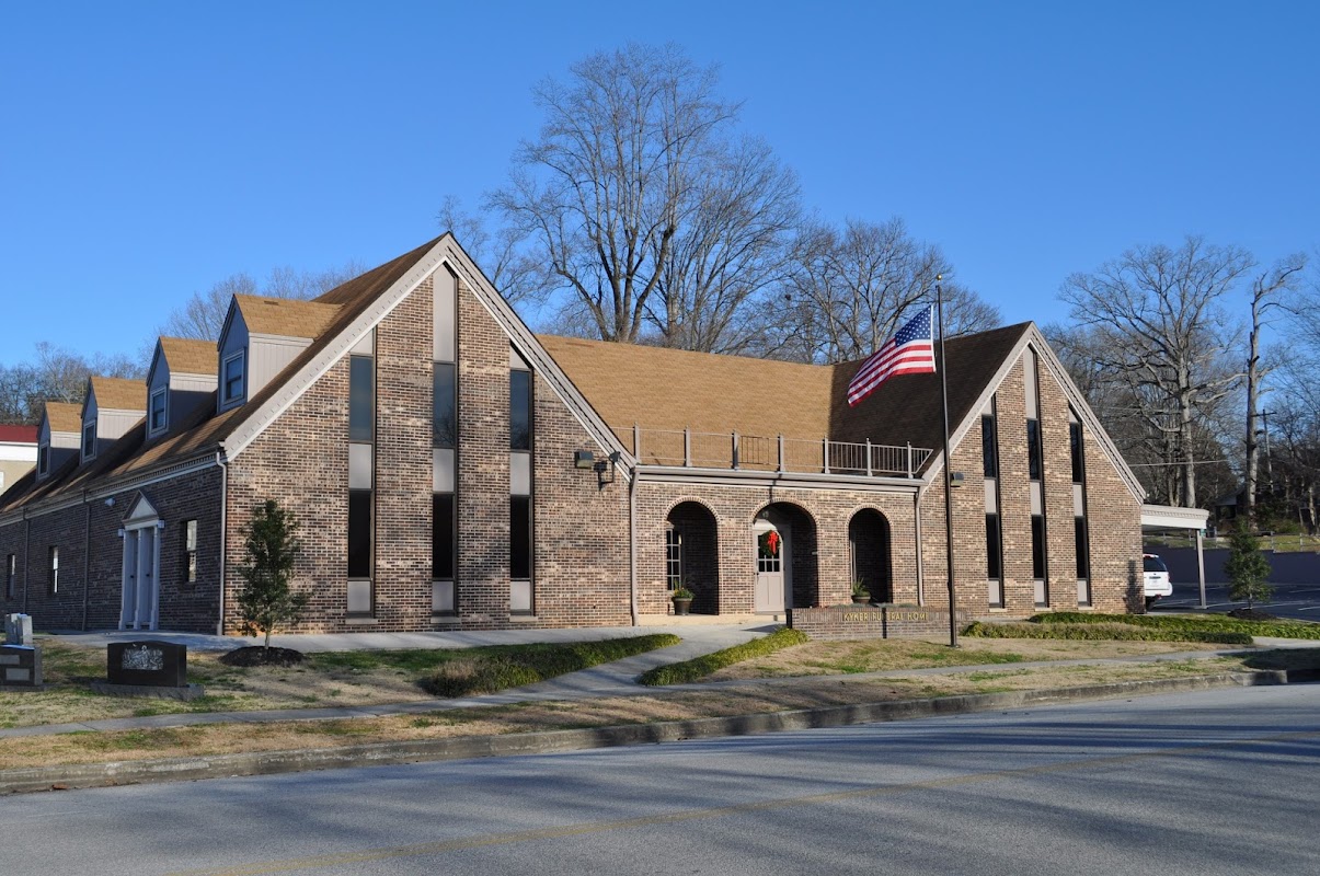 Kyker Funeral Homes - Harriman building in Harriman, Tennessee