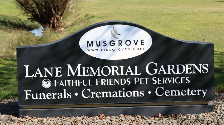 Lane Memorial Gardens & Funeral Home building in Eugene, Oregon