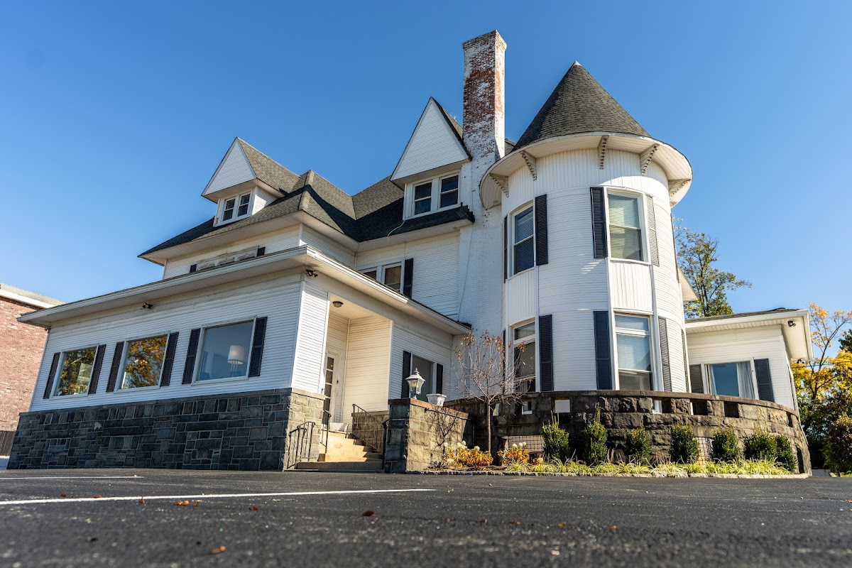 Leach & Thomas-Waterbury & Kelly Funeral Home building in Ossining, New York