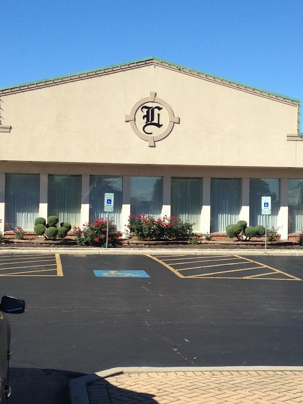 Leak & Sons Funeral Home building in Country Club Hills, Illinois