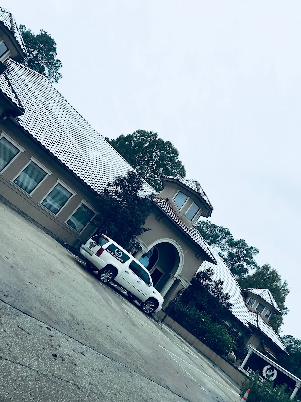 Leal Funeral Home building in Houston, Texas