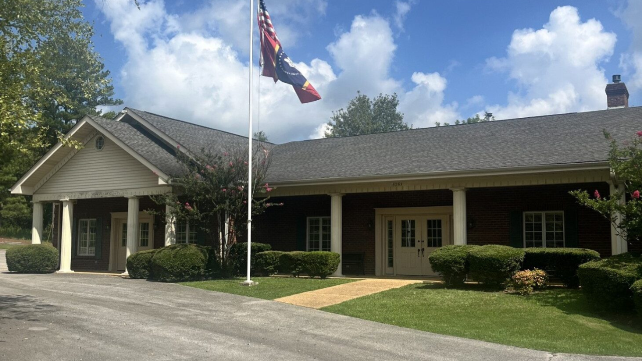 Lee Memorial Funeral Home building in Tupelo, Mississippi