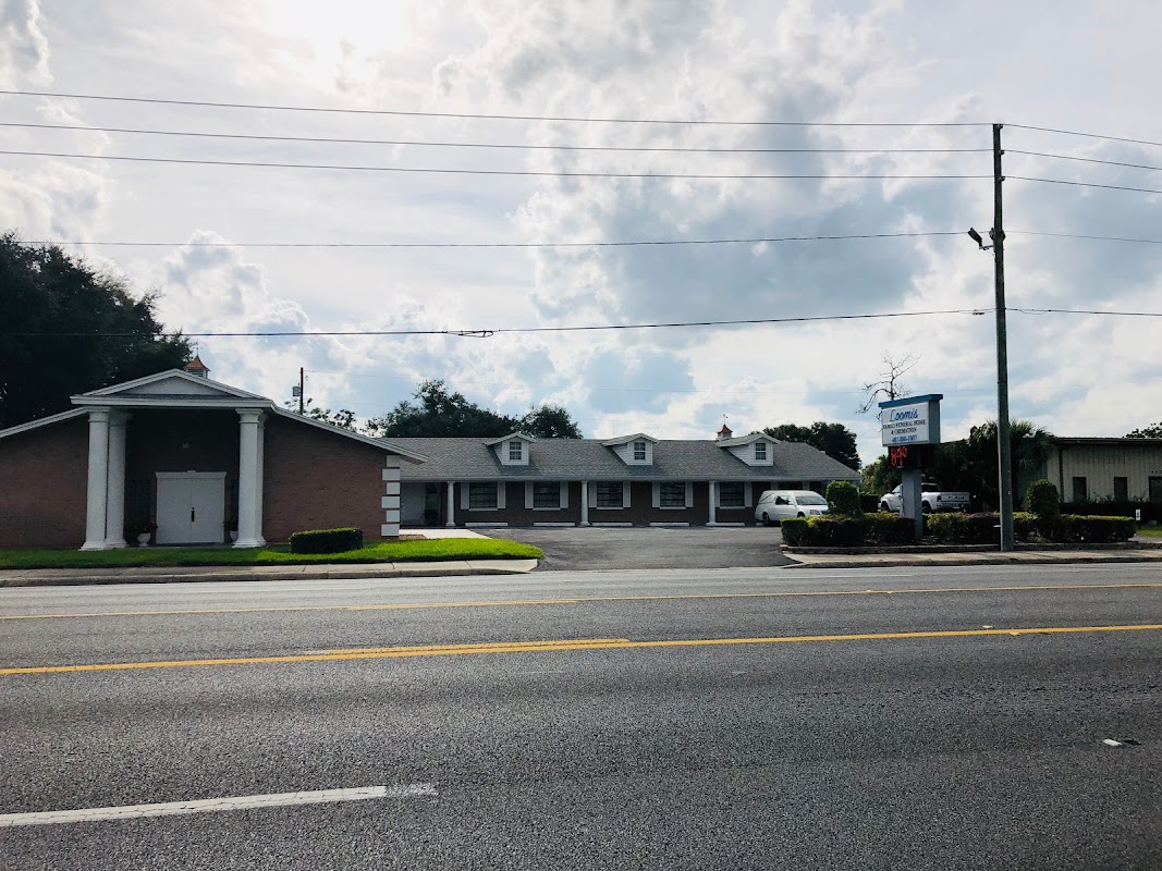 Loomis Funeral Home building in Apopka, Florida