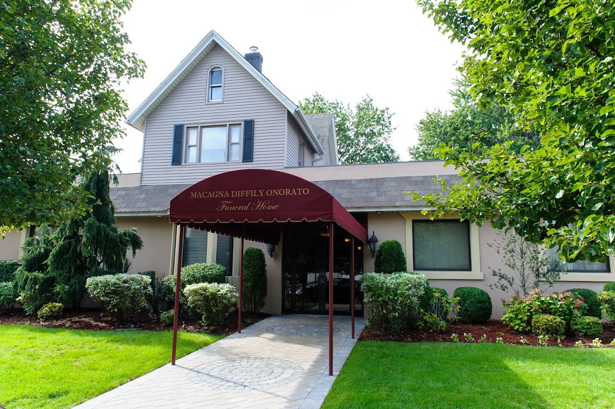 Macagna-Diffily-Onorato Funeral Home building in Rutherford, New Jersey