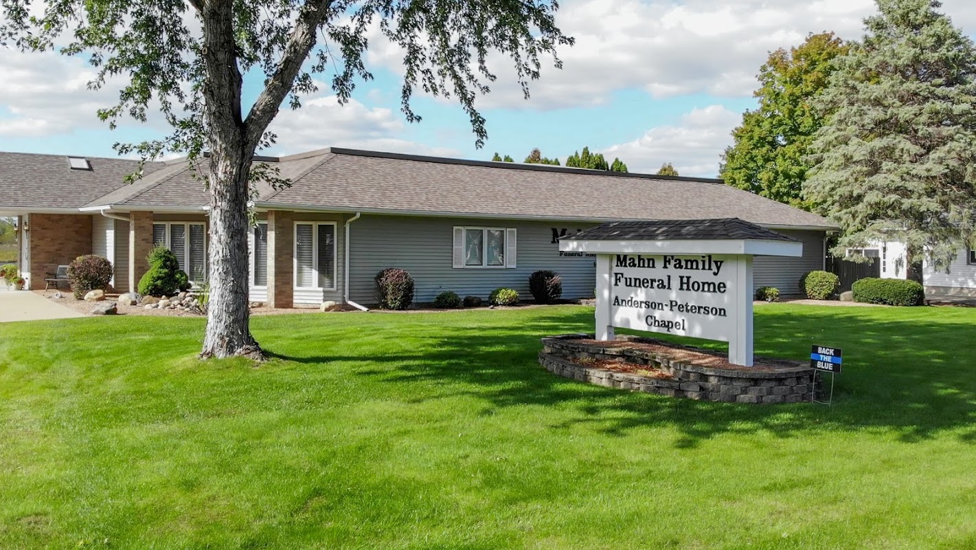 Mahn Family Funeral & Cremation Services Anderson Peterson Chapel building in Lake City, Minnesota