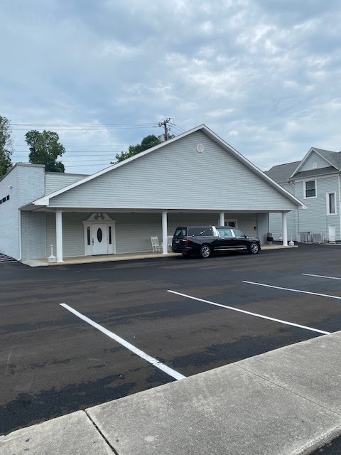 Manes Funeral Home building in Newport, Tennessee