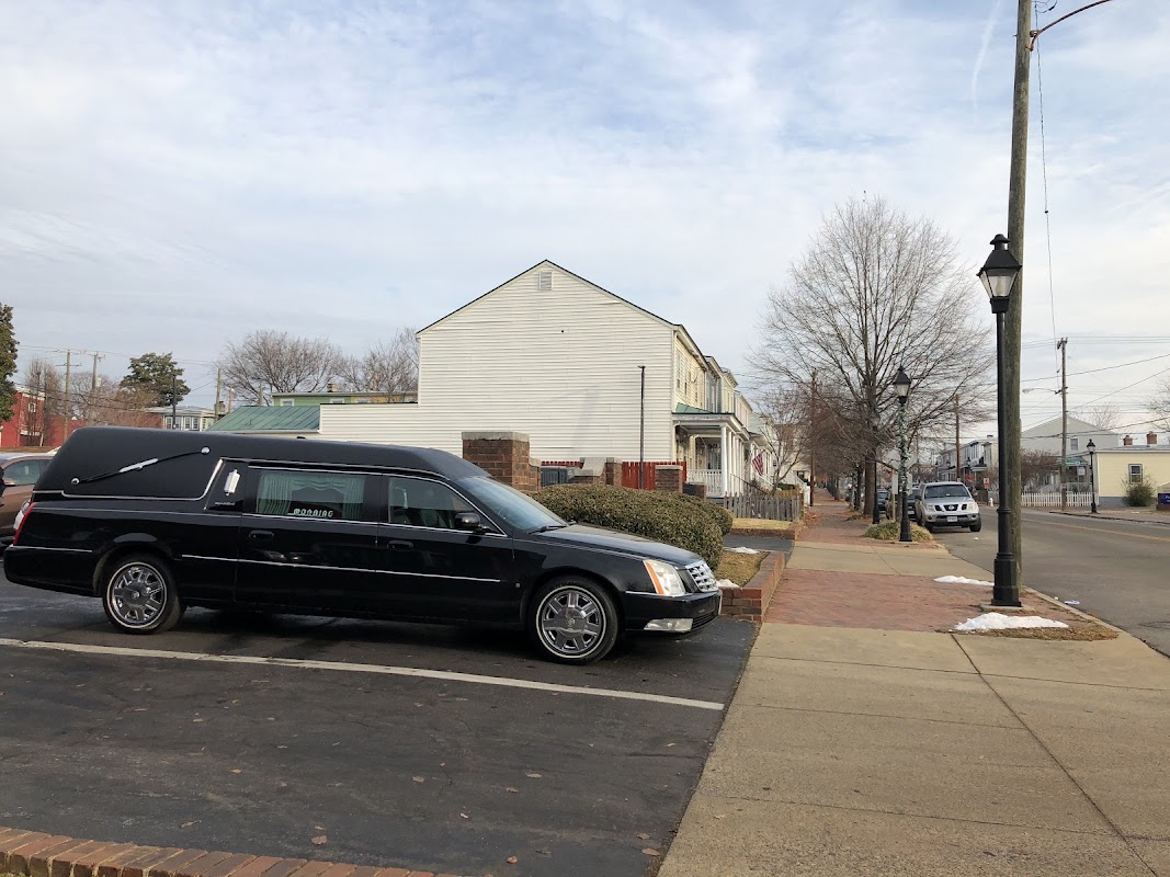 Manning Funeral and Cremation Services building in Richmond, Virginia