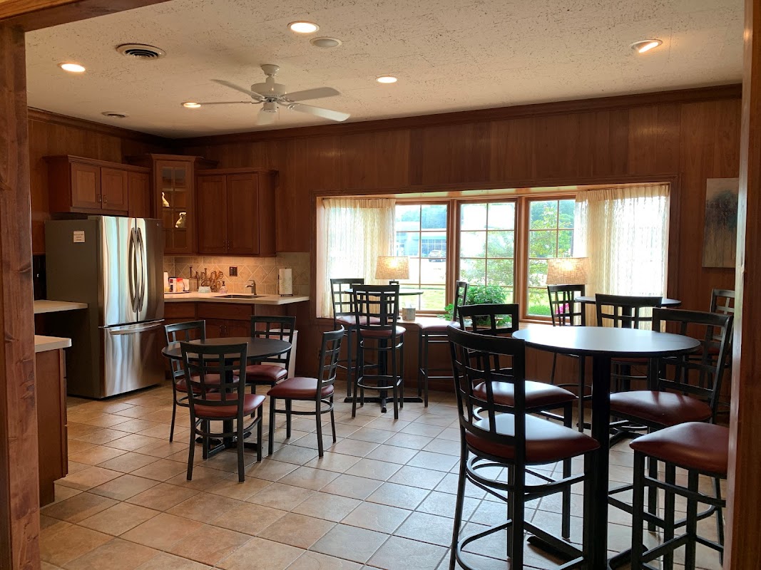 Manns Family Funeral Home building in Livonia, Michigan