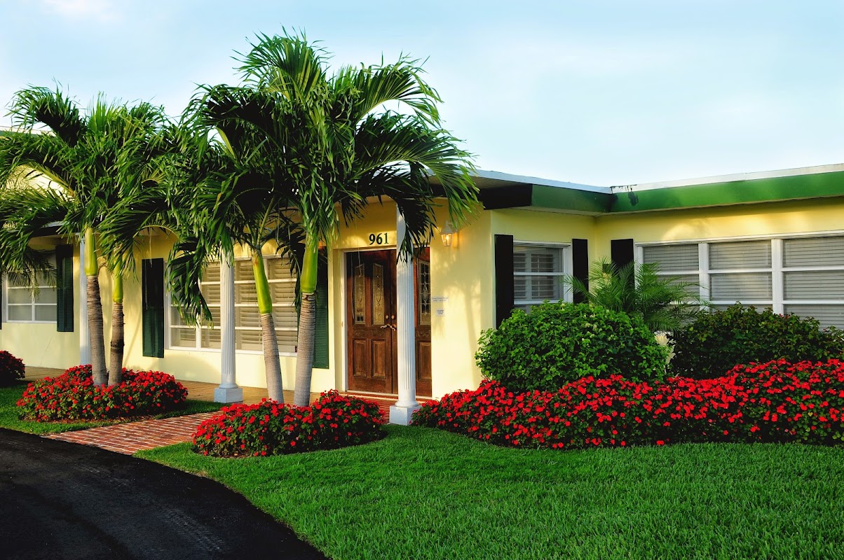 Martin Funeral Home And Crematory - Stuart Chapel building in Stuart, Florida
