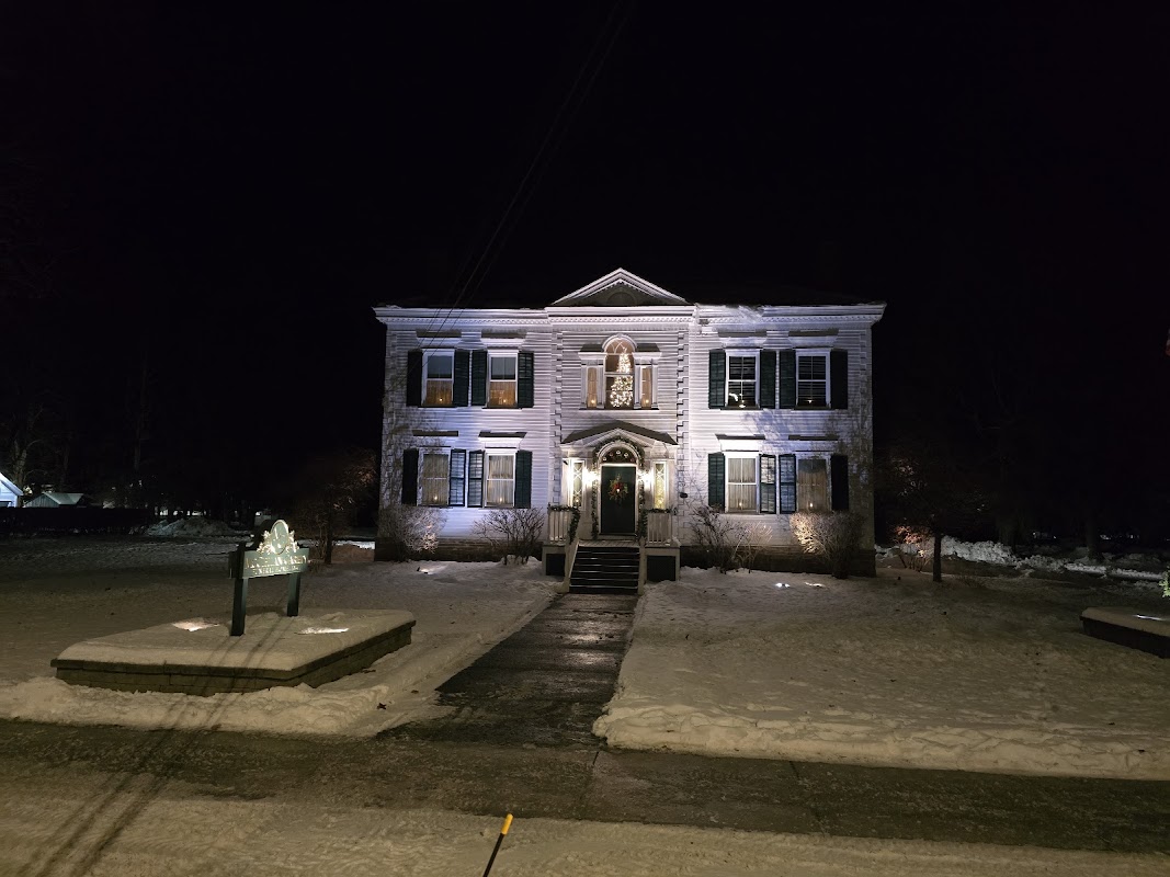 Mcclellan-Gariepy Funeral Home Inc building in Salem, New York
