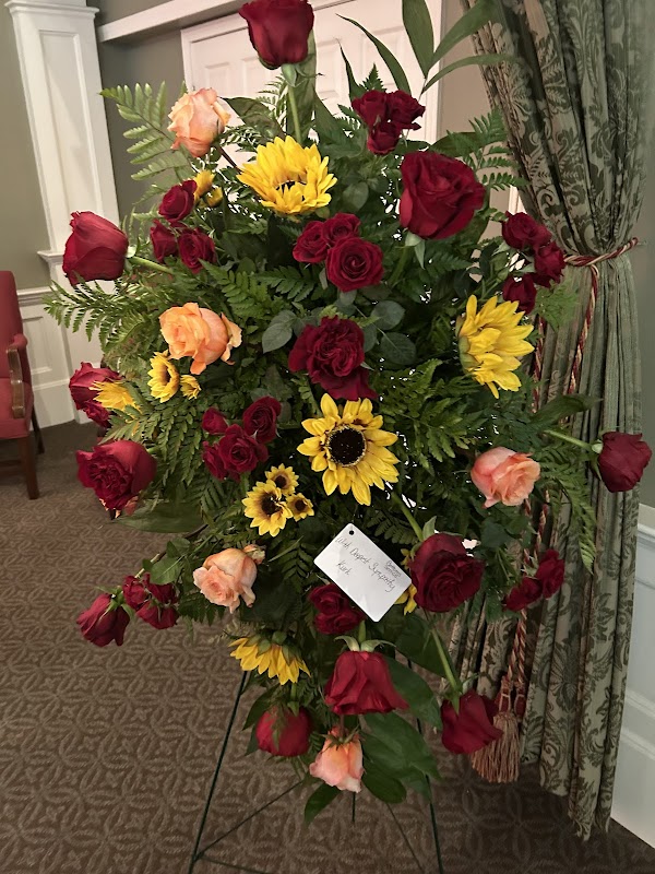 McDonald Funeral Home of Hickman County building in Centerville, Tennessee