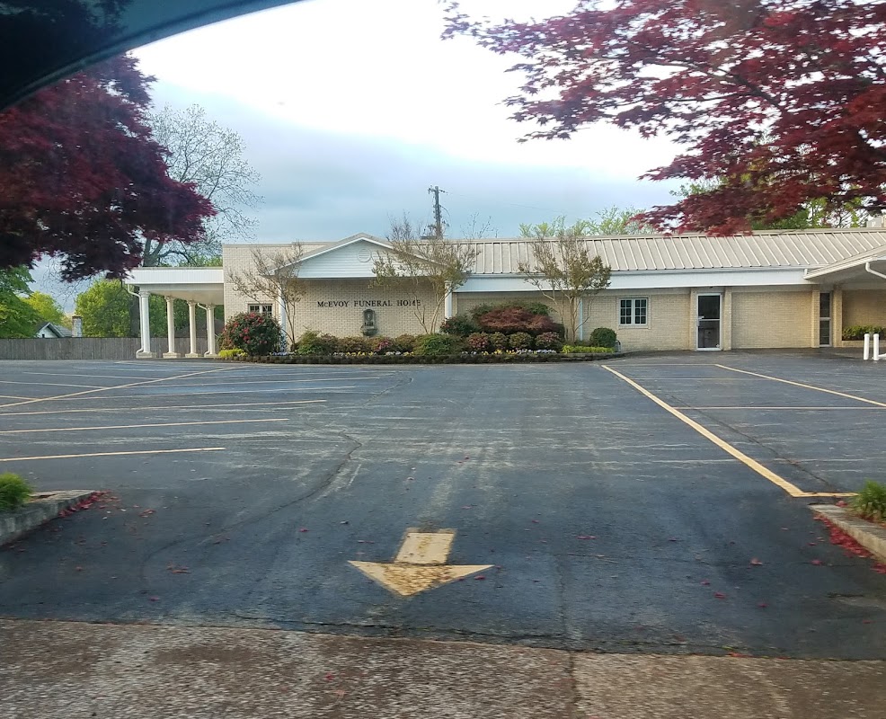 McEvoy Funeral Home building in Paris, Tennessee