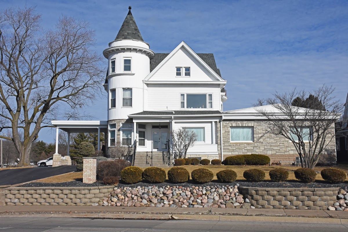 McGinnis-Chambers Funeral & Cremation Services building in Bettendorf, Iowa