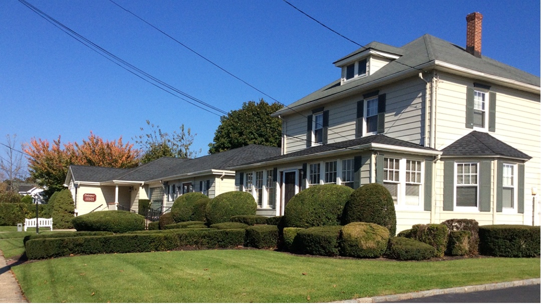 Mclaughlin Heppner Funeral Home building in Riverhead, New York