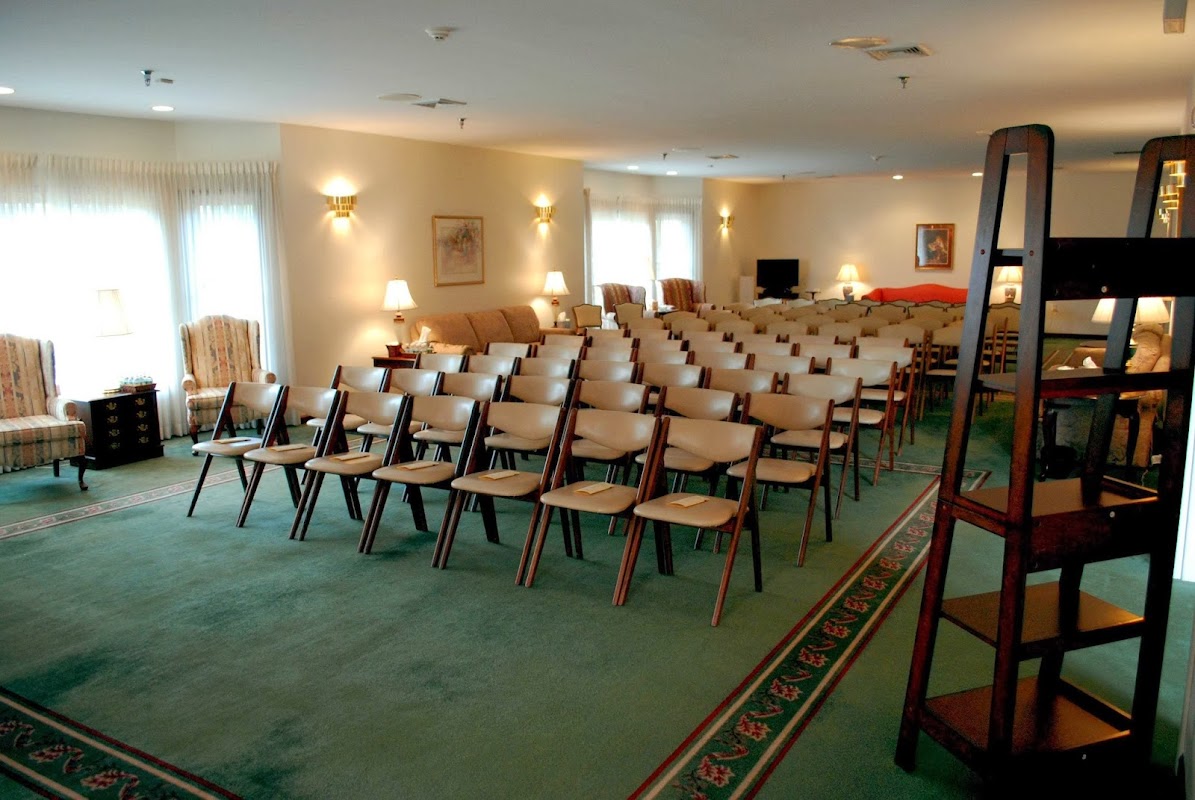 Mesnekoff Funeral Home, Inc building in E Amherst, New York
