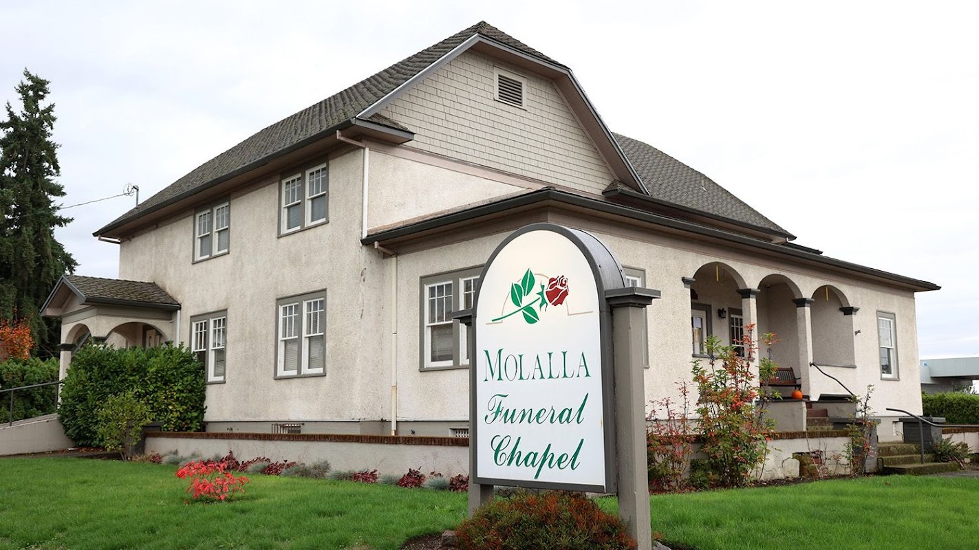Molalla Funeral Chapel building in Molalla, Oregon