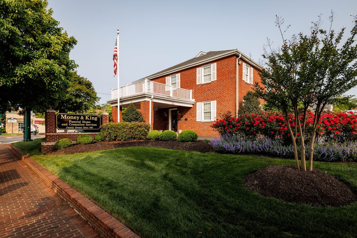 Money & King Funeral Home & Cremation Services building in Vienna, Virginia