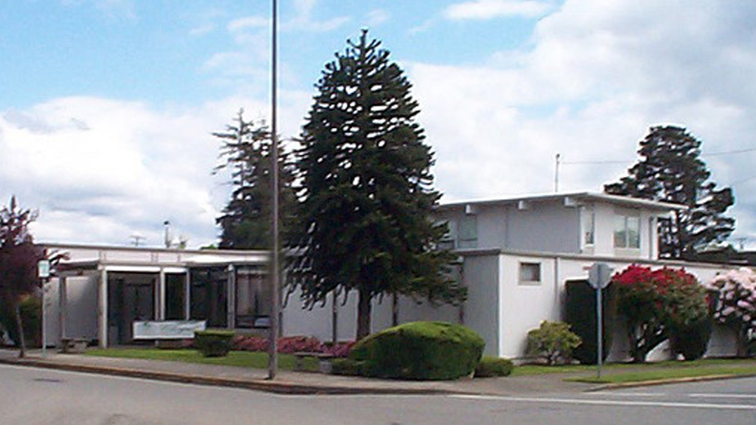 Myrtle Grove Funeral Service building in Coquille, Oregon