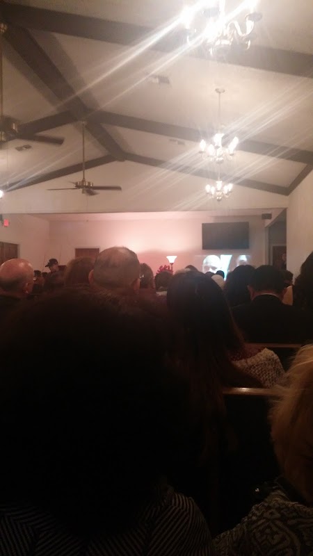 Oak Park Funeral Home building in Alvin, Texas