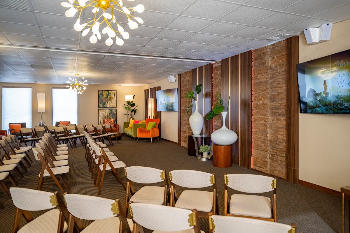 Oakwood Family Funeral Home & Crematory building in Maplewood, Minnesota