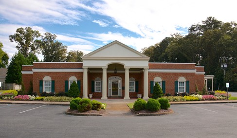 Oman Funeral Home & Crematory building in Chesapeake, Virginia