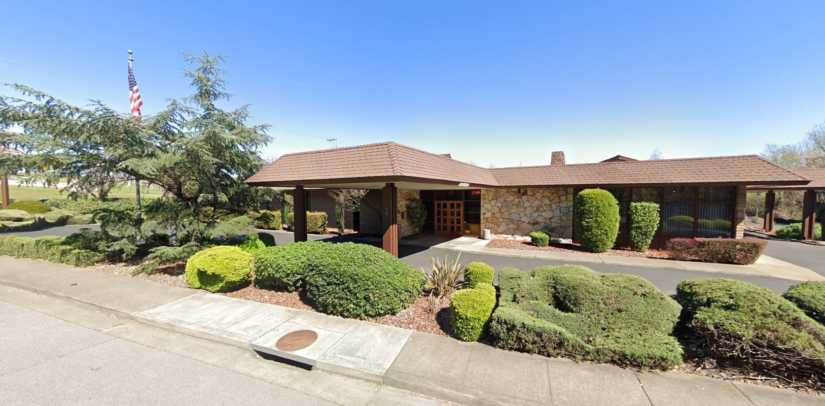 Parent-Sorensen Mortuary & Crematory Petaluma building in Petaluma, California