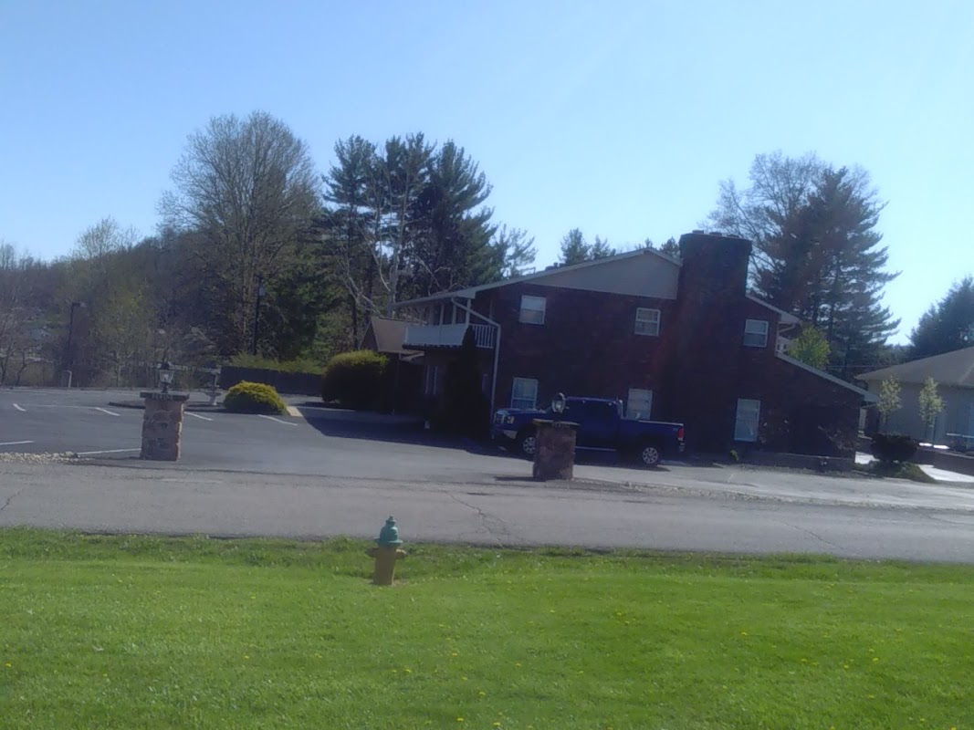 Perine Funeral Home building in Shinnston, West Virginia