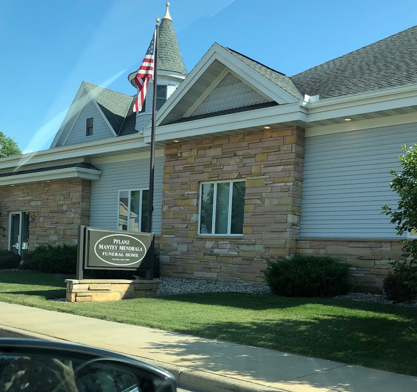 Pflanz Mantey Mendrala Funeral Home - Portage building in Portage, Wisconsin