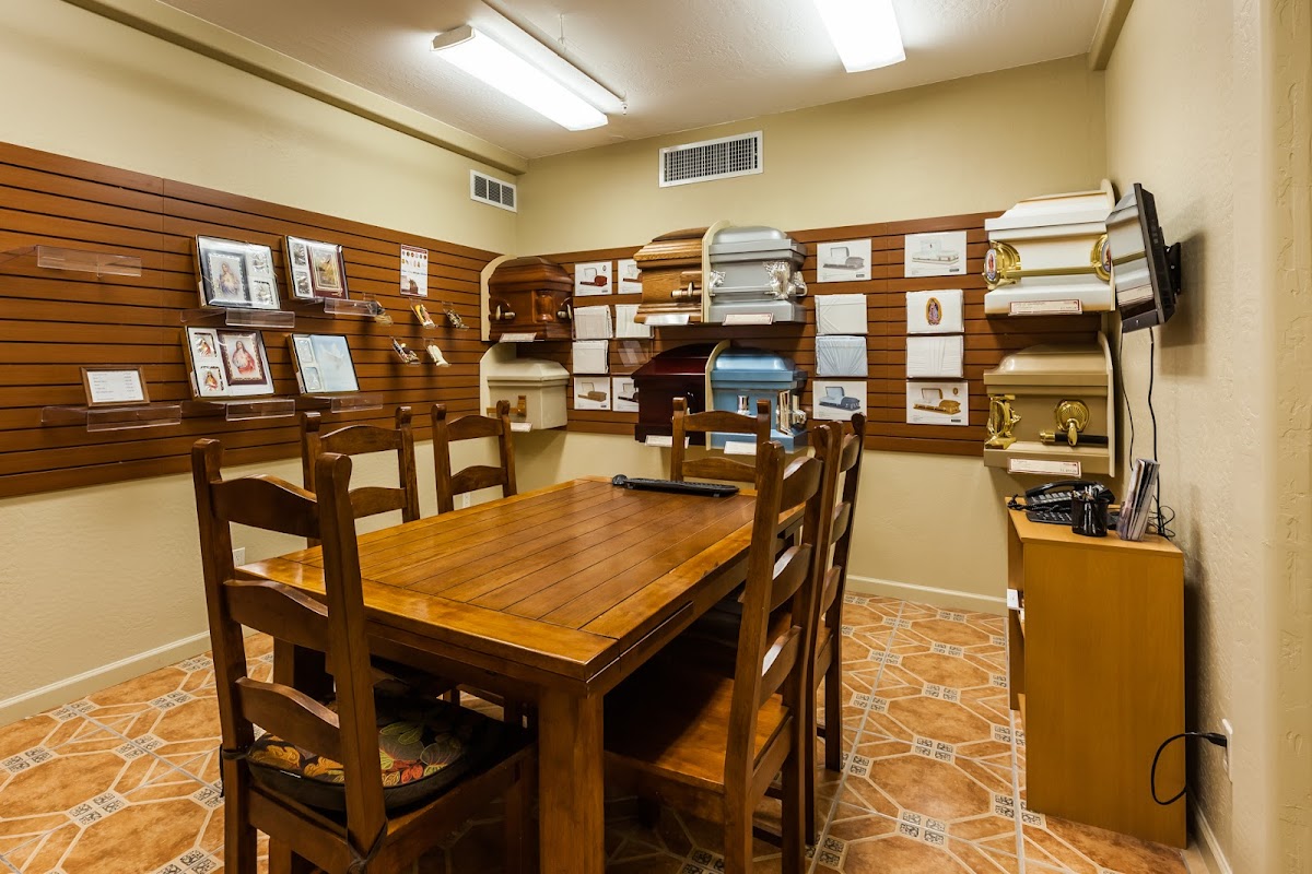 Phoenix Funeral & Cremation Services building in Phoenix, Arizona
