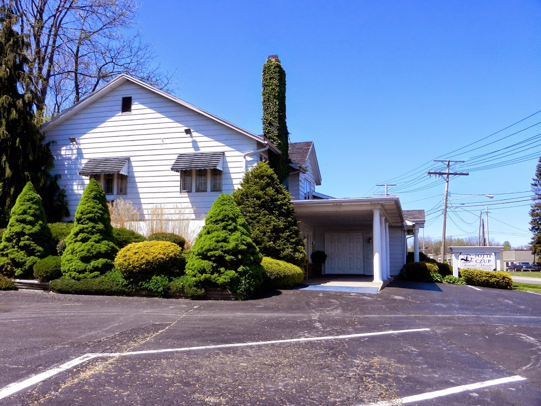 Potti Lakeside Funeral Home & Cremation Service building in Ashtabula, Ohio