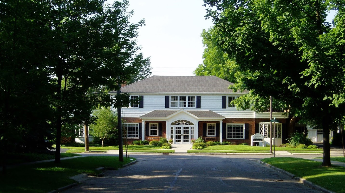 Pray Funeral Home building in Charlotte, Michigan
