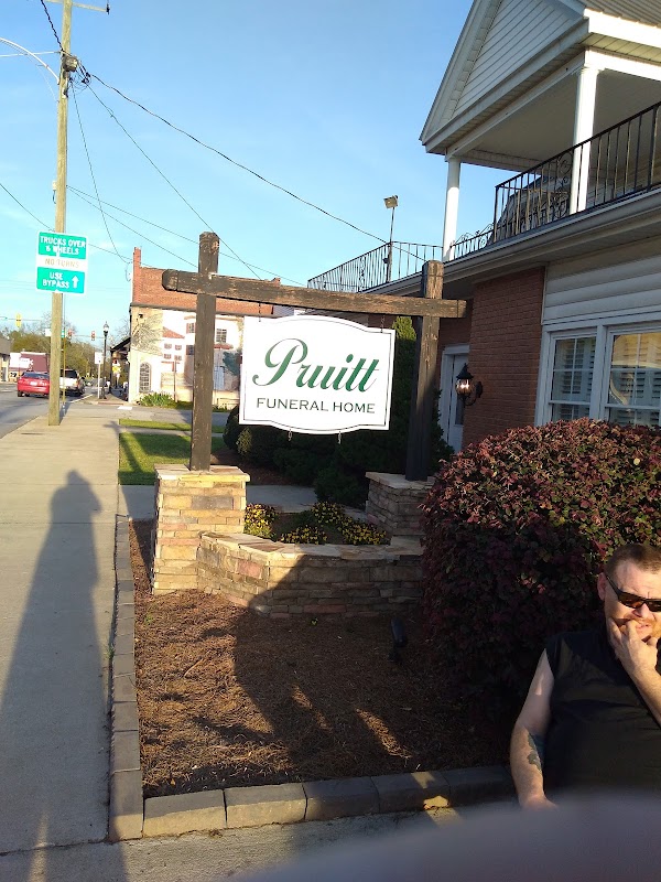 Pruitt Funeral Home building in Royston, Georgia
